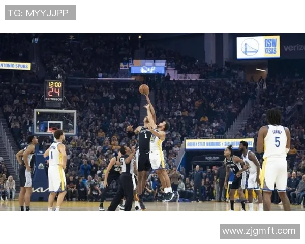 马刺迎战中国男篮，赛场上的对决令人期待