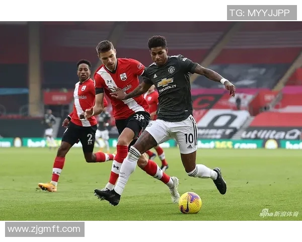 曼联0-5惨败曼城，卡瓦尼传射送对手第四连胜：红魔的沉沦与蓝月亮的崛起