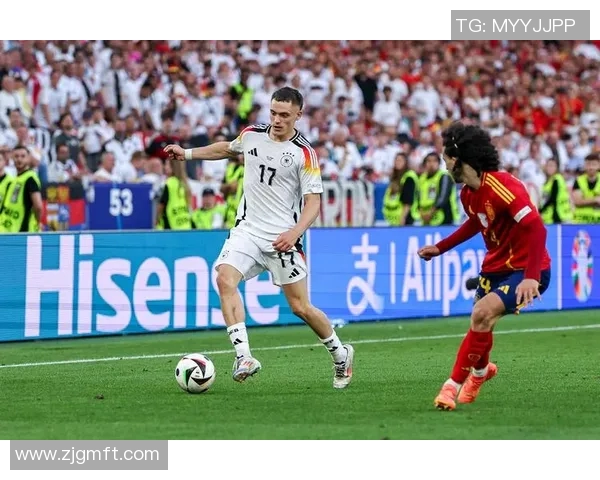 西班牙队闯入欧洲杯半决赛，实力展现